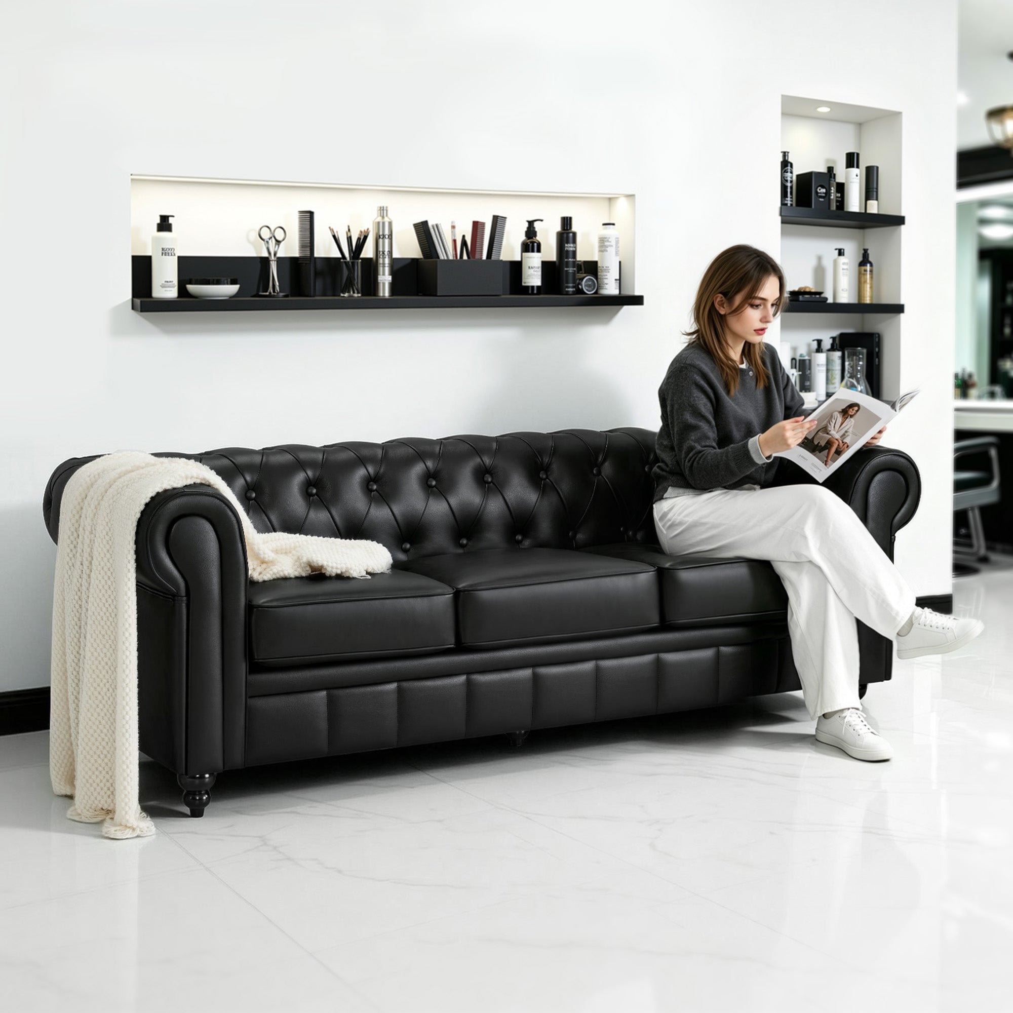 BarberPub Chesterfield Sofa 3-Seater 208cm, Vintage Waiting Bench for Hairdressers, Bench with Backrest & Armrest, 3-Seater Sofa, Classic Salon Furniture W536